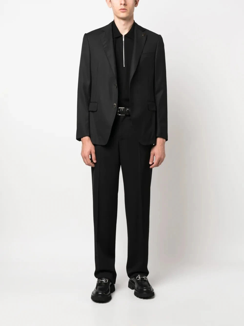 Brooch-Detail Black Blazer