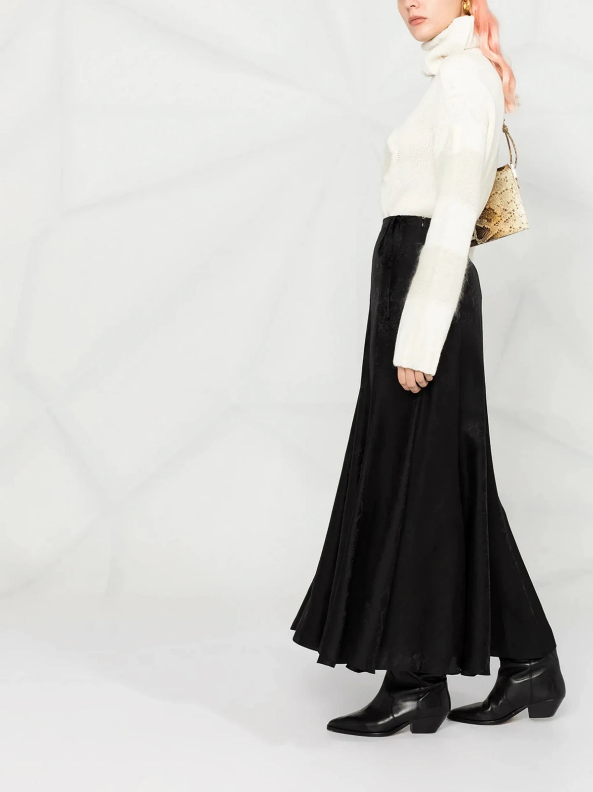 Jumpy Pytho Black Skirt