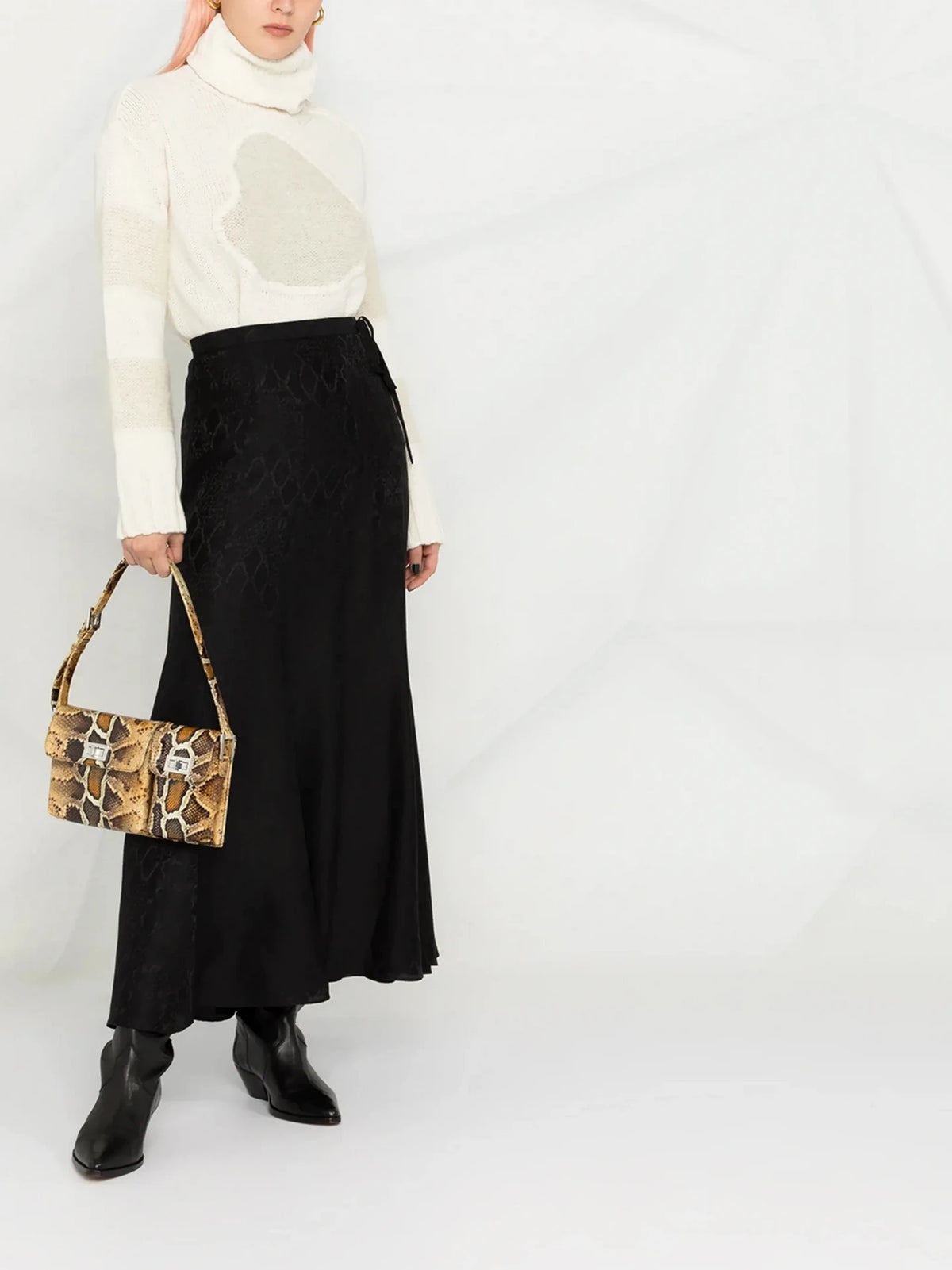 Jumpy Pytho Black Skirt