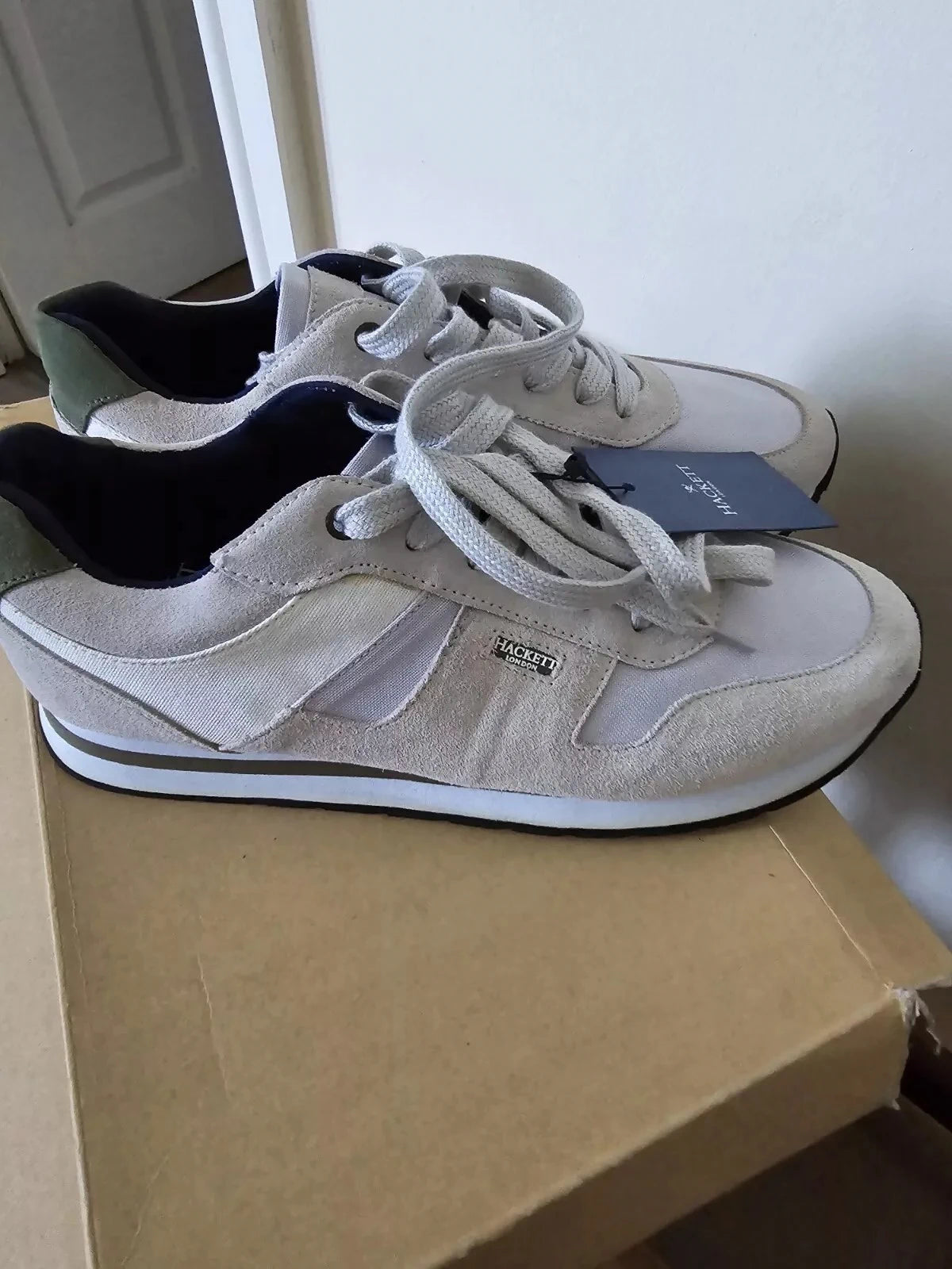 Sheffield Eylet Brown Trainers