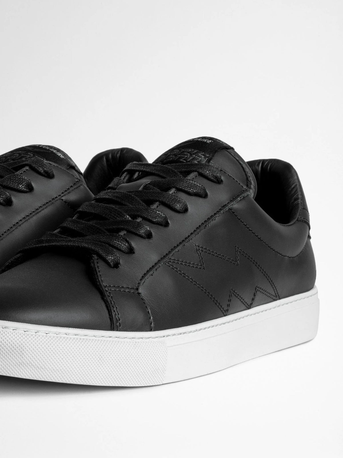 ZV1747 White Trainers