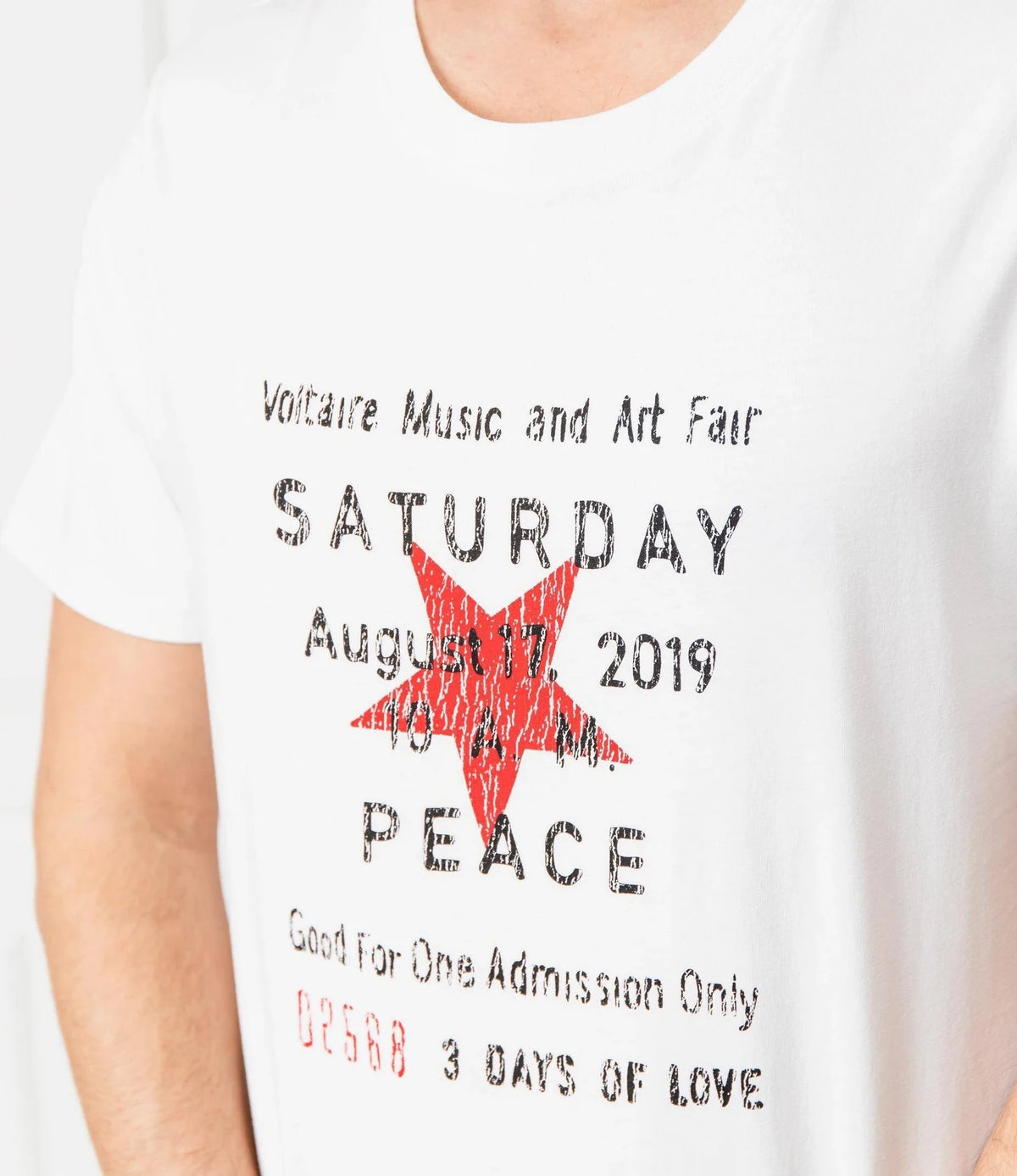 Ted Saturday White T-Shirt