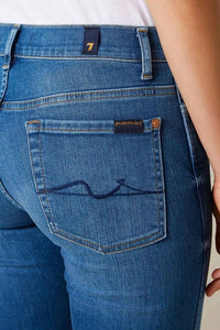 Cropped Boot Blue Jeans