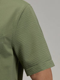 Active Shirt Collar