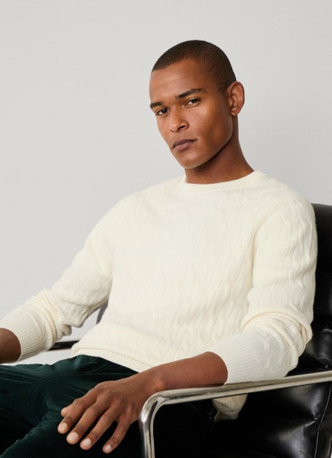 Lambswool Cable Crew-Neck Jumper