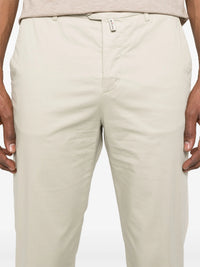 Logo-Patch Chinos