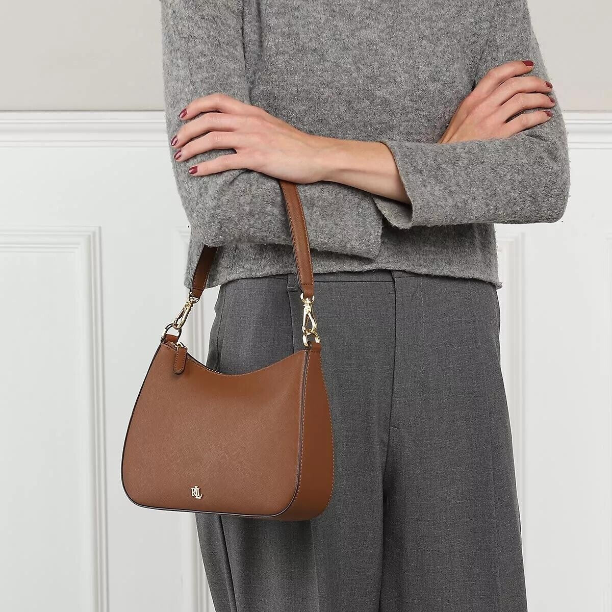 Medium Danni Shoulder Bag