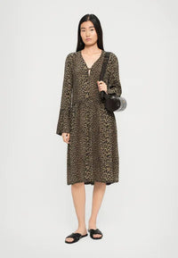 Rinas Soft Leo Dress