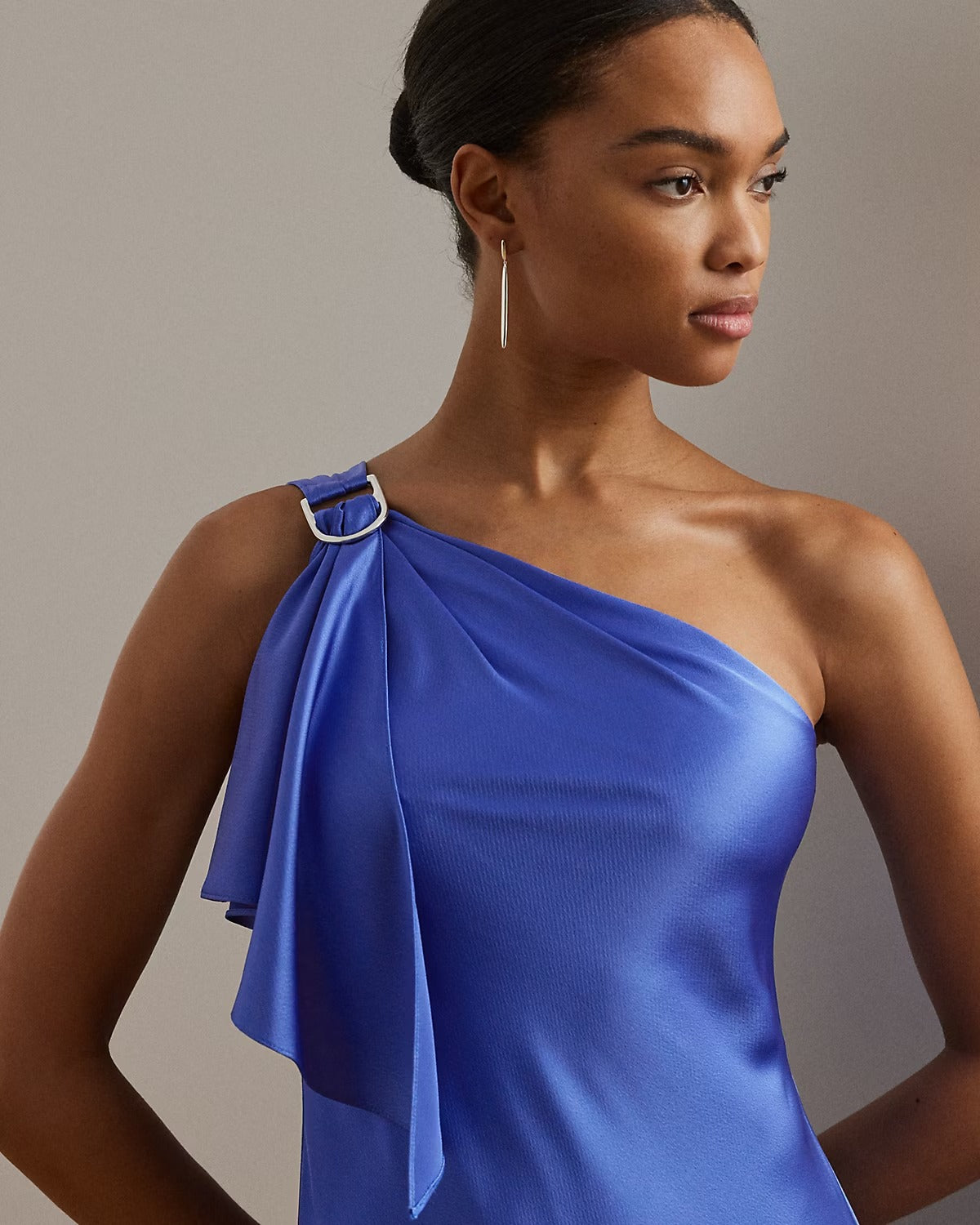 Elzira Sleeveless Gown