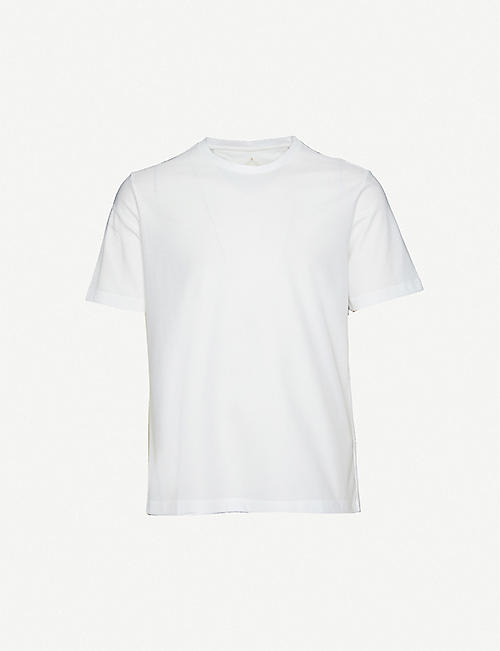 White Essential T-Shirt | luigilovesluisa